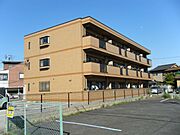 尾張横須賀駅より徒歩5分 築25年1ヶ月 3階建の賃貸物件
