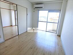 レインボー共和 3階3DKのリビング/ダイニング