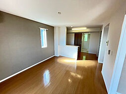 サンシャインヒルズ 1階1LDKのリビング/ダイニング