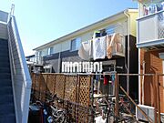 三郷駅より徒歩10分 2階 築25年4ヶ月の賃貸物件