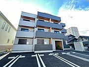 新瀬戸駅より徒歩5分 築1年2ヶ月 3階建の賃貸物件