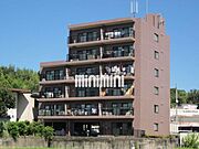 星ヶ丘駅よりバス22分 徒歩2分 築31年7ヶ月 6階建の賃貸物件