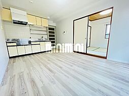 アーバンハイツ富吉 3階3DKのリビング/ダイニング