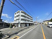 富吉駅より徒歩5分 築38年5ヶ月 4階建の賃貸物件