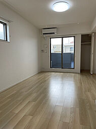 ADOMANI（アドマーニ） 201 2階1LDKのリビング/ダイニング