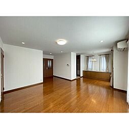 キャトルセゾン 2F 2階3SLDKのリビング/ダイニング