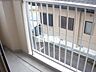 バルコニー：お洗濯物を干しましょう。