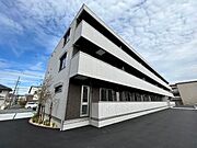 東静岡駅より徒歩15分 3階 築2年11ヶ月の賃貸物件