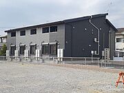 入江岡駅より徒歩19分 1階 築3年8ヶ月の賃貸物件