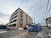 静岡駅よりバス15分 徒歩5分 新築 5階建の賃貸物件