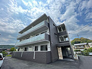 二俣本町駅より徒歩18分 築1年8ヶ月 3階建の賃貸物件