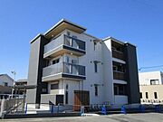 天竜川駅より徒歩28分 築1年10ヶ月 3階建の賃貸物件
