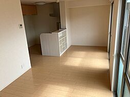 Ｒ ルミエール 2階1LDKのリビング/ダイニング