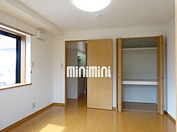 ウィン・ロイヤルプラザ加藤学園前 4階1Kのリビング/ダイニング