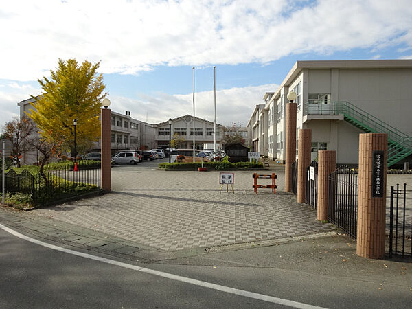 画像15:小学校「富士宮市立富士根南小学校まで1876m」