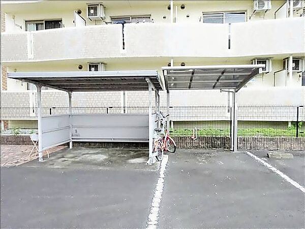 画像19:駐輪場