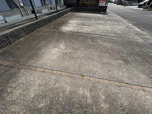 6 / 12