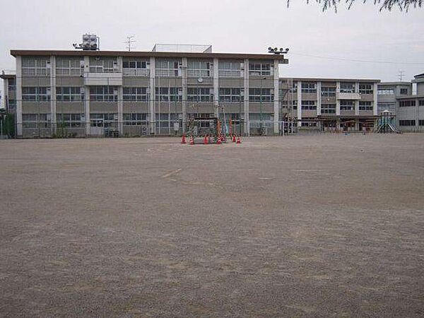 画像24:小学校「岐阜市立本荘小学校まで192m」