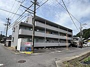 岐阜駅よりバス22分 徒歩5分 築37年8ヶ月 3階建の賃貸物件