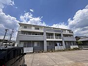 岐阜駅よりバス29分 徒歩8分 築23年11ヶ月 3階建の賃貸物件