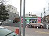周辺：コンビニ「ファミリーマートまで100m」