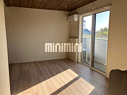 メゾン令和 203 2階1LDKのリビング/ダイニング