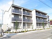 美濃青柳駅より徒歩6分 築3年8ヶ月 3階建の賃貸物件