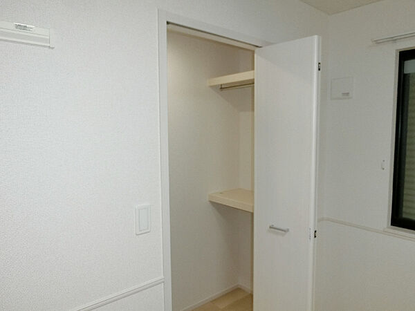 画像8:同型の部屋の写真を使用しております。