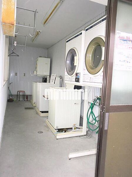 画像11:共同洗濯場です。