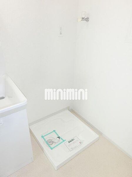 画像14:室内洗濯機置き場。