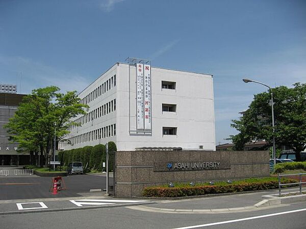 画像27:病院「朝日大学歯学部附属病院まで1200m」