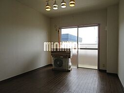 ラ・ブリリアント 2階1Kのリビング/ダイニング