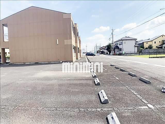 8 / 18