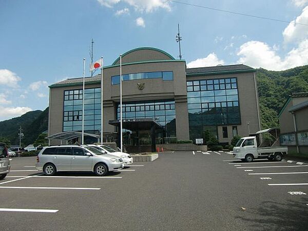 画像21:役所「坂祝町役場まで2200m」