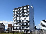 新羽島駅より徒歩9分 築26年3ヶ月 8階建の賃貸物件