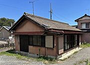 関富岡駅より徒歩1分 築52年 1階建の賃貸物件