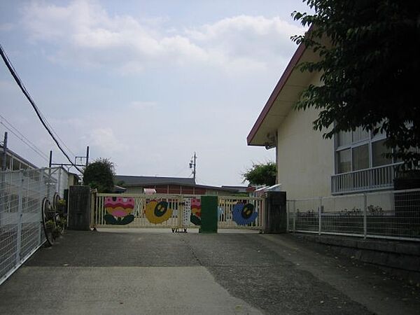 画像20:幼稚園、保育園「日永中央保育園まで1500m」