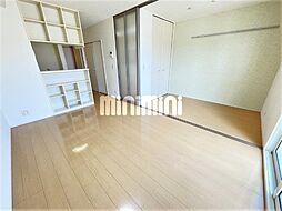 クレスト菰野 1階1LDKのリビング/ダイニング