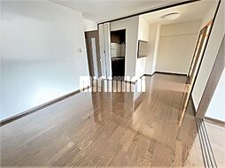 コンフォ・トゥールII 4階3LDKのリビング/ダイニング