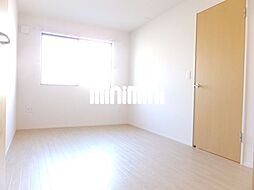 ローランギャロU 1階1LDKのリビング/ダイニング