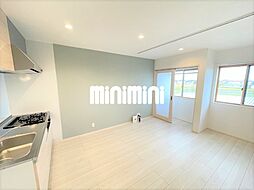 ベレッツァ四日市大矢知 203 2階1LDKのリビング/ダイニング