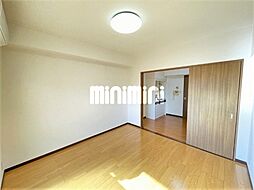 K’ｓガーデン 7階1DKのリビング/ダイニング