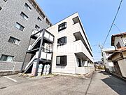 江戸橋駅より徒歩9分 築31年2ヶ月 3階建の賃貸物件