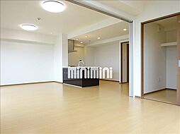 コーディアルコート津 4階2LDKのリビング/ダイニング