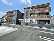 久居駅より徒歩2分 3階 築1年11ヶ月の賃貸物件