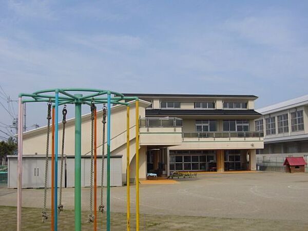 画像21:幼稚園、保育園「旭が丘幼稚園まで1100m」