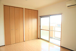 ピアーチェII（ピアーチェ　デゥーエ） 3階1Kのリビング/ダイニング