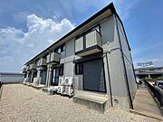 三日市駅より徒歩7分 築25年10ヶ月 2階建の賃貸物件
