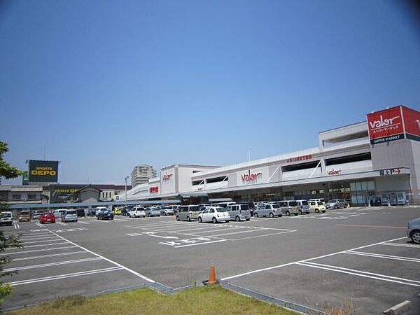 画像22:ショッピング施設「バローまで590m」