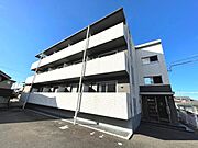 東員駅より徒歩14分 築17年1ヶ月 3階建の賃貸物件